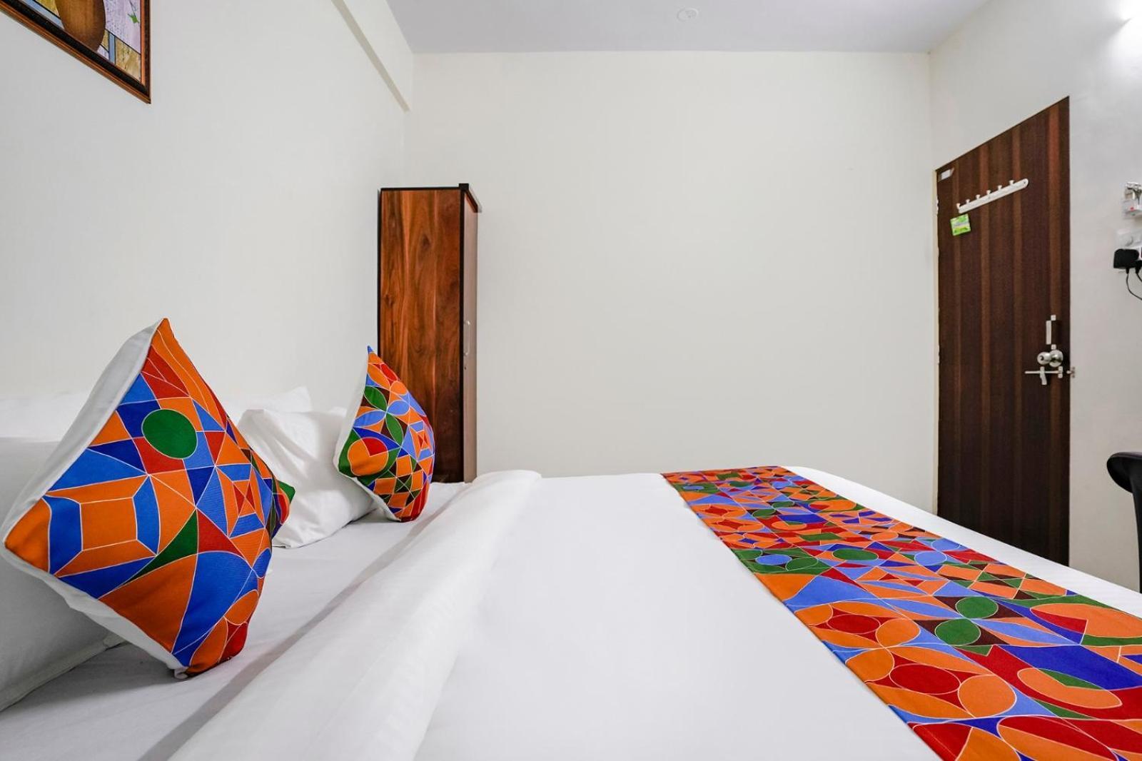 Hotel Comfort Caves Nashik Extérieur photo